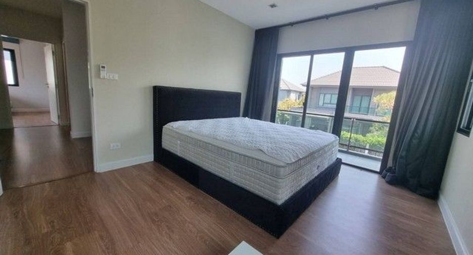 Haus zur Miete mit 4 Zimmer in Saphan Sung, Bangkok