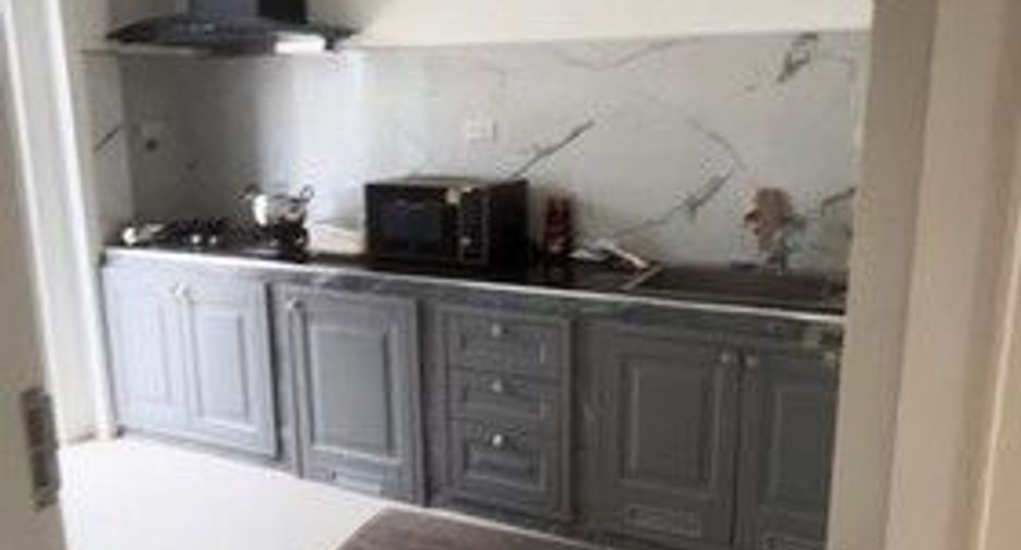 Haus zur Miete mit 4 Zimmer in Saphan Sung, Bangkok