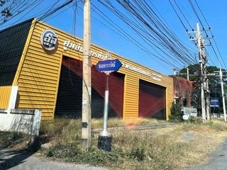 Casa adosada en venta de 1 habitaciones en Khok Samrong, Lopburi