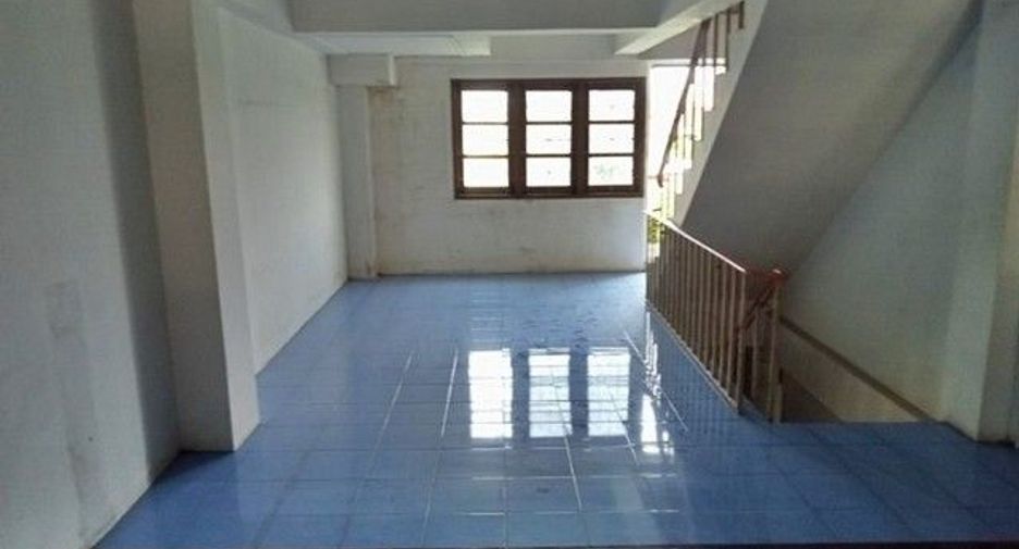 Local comercial en venta de 1 habitaciones en Khok Samrong, Lopburi