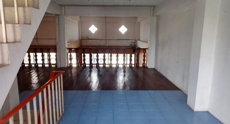 Local comercial en venta de 1 habitaciones en Khok Samrong, Lopburi