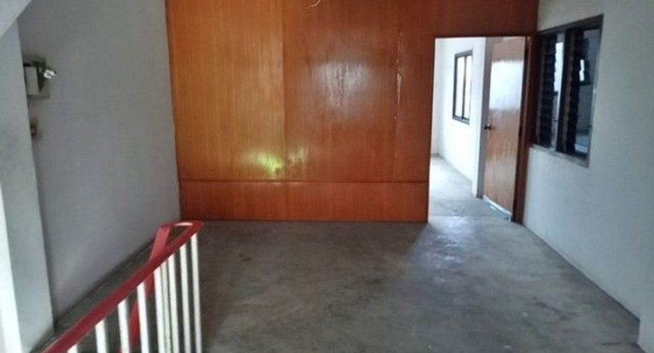 Local comercial en venta de 1 habitaciones en Khok Samrong, Lopburi