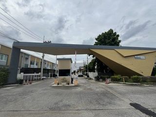 Reihenhaus zum Kauf mit 1 Zimmer in Bang Pa-in, Phra Nakhon Si Ayutthaya