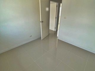 Reihenhaus zum Kauf mit 1 Zimmer in Bang Pa-in, Phra Nakhon Si Ayutthaya