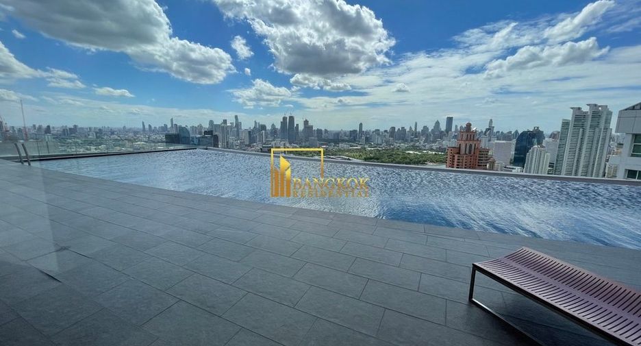 For rent 2 bedrooms condo in Khlong Toei, Bangkok