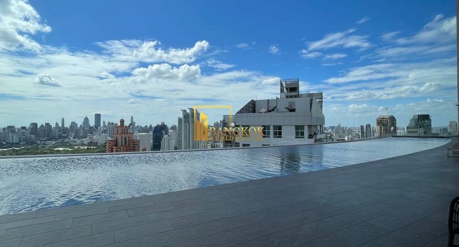 For rent 2 bedrooms condo in Khlong Toei, Bangkok