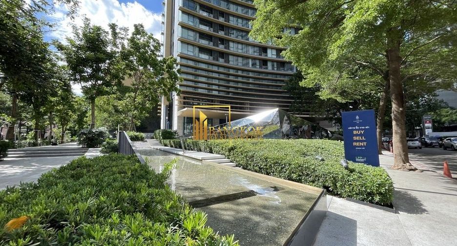 For rent 2 bedrooms condo in Khlong Toei, Bangkok
