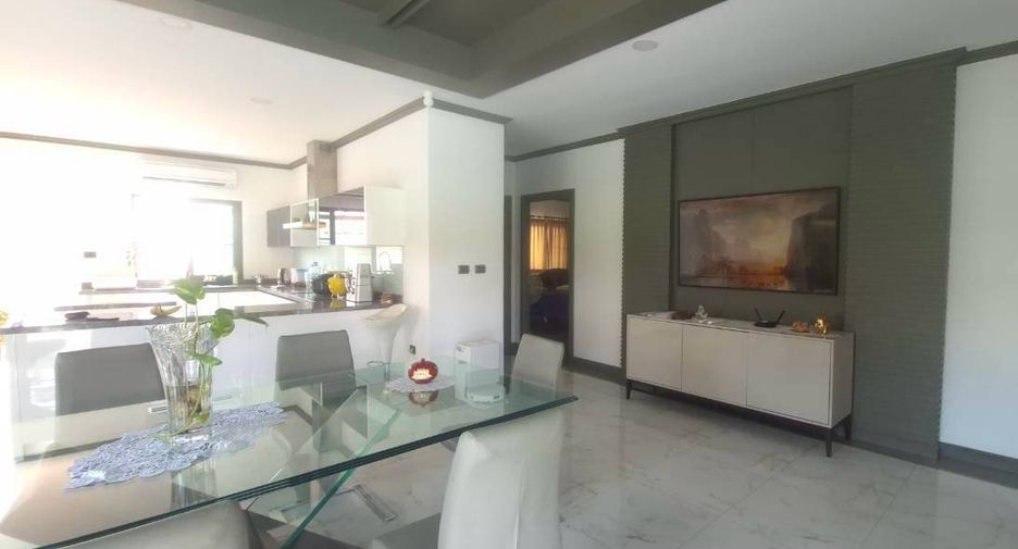 For rent 3 ベッドルーム villa in Huay Yai, Pattaya