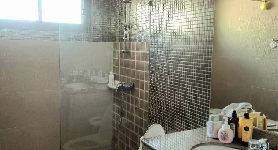For rent 3 ベッドルーム villa in Huay Yai, Pattaya