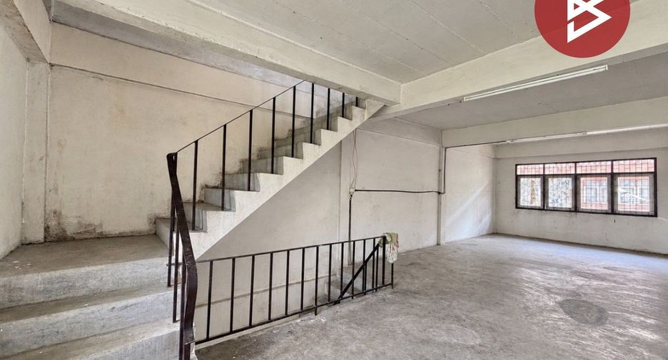 Gewerbefläche zum Kauf mit 1 Zimmer in Krathum Baen, Samut Sakhon
