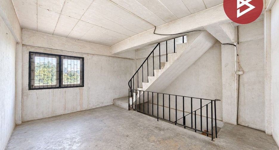 Gewerbefläche zum Kauf mit 1 Zimmer in Krathum Baen, Samut Sakhon