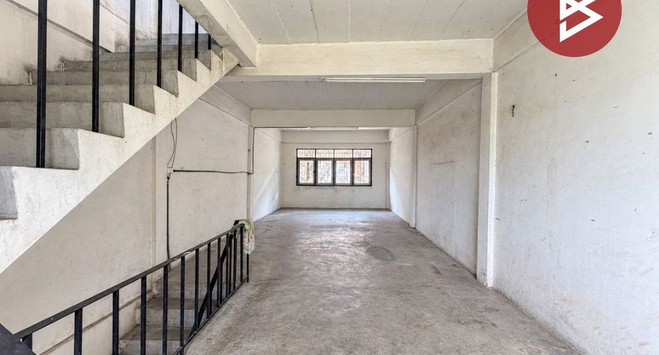 Gewerbefläche zum Kauf mit 1 Zimmer in Krathum Baen, Samut Sakhon