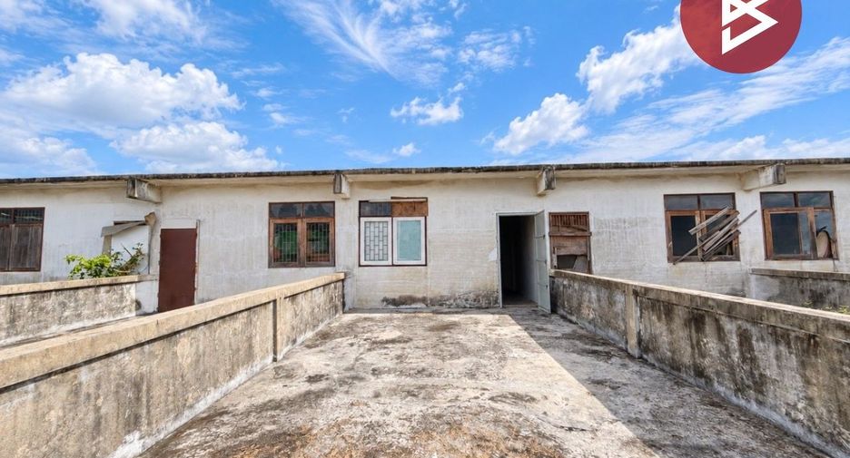 Gewerbefläche zum Kauf mit 1 Zimmer in Krathum Baen, Samut Sakhon