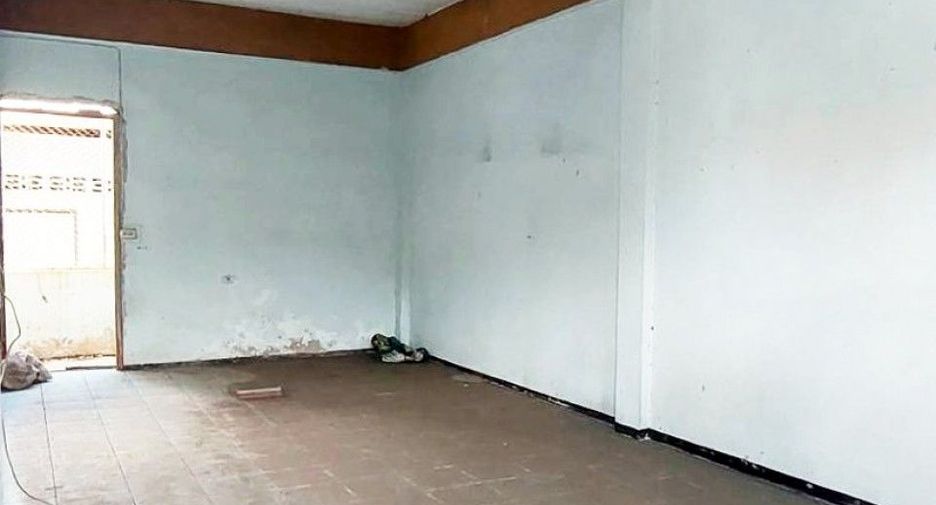 Продажа 10 спальни торговое помещение в Mueang Samut Prakan, Самутпракан