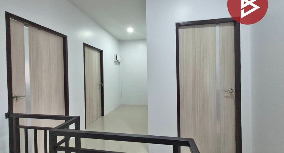 出售 4 卧室 联排别墅 在 Mueang Samut Songkhram, Samut Songkhram