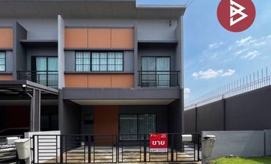 À vendre 4 chambres maison de ville à Bang Kruai, Nonthaburi