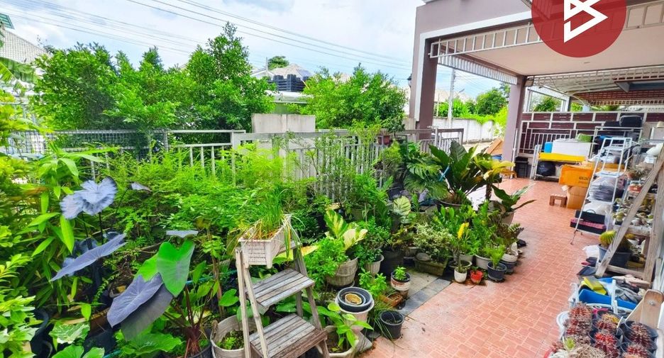 Casa en venta de 4 habitaciones en Phasi Charoen, Bangkok
