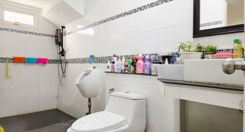 Casa en venta de 4 habitaciones en Phasi Charoen, Bangkok