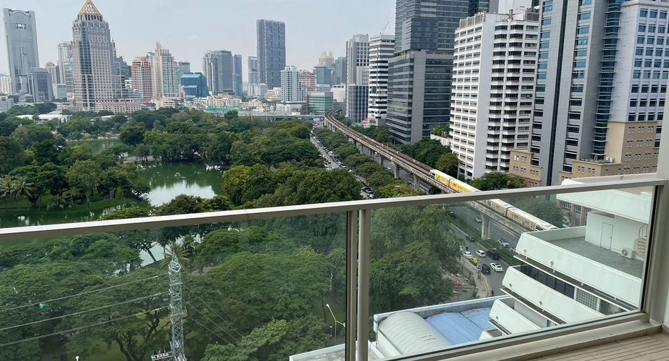 À louer 2 chambres condo à Pathum Wan, Bangkok