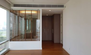 For rent 2 bedrooms condo in Pathum Wan, Bangkok