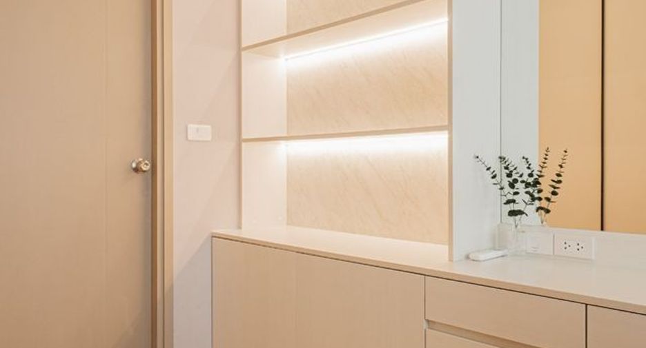 For rent 1 bed condo in Huai Khwang, Bangkok