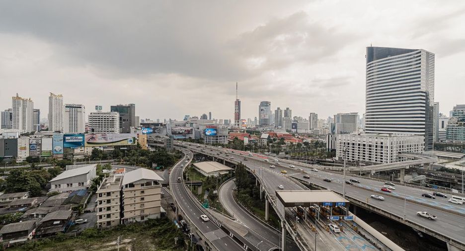 For rent 1 bed condo in Huai Khwang, Bangkok