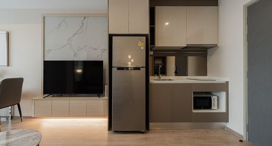For rent 1 bed condo in Huai Khwang, Bangkok