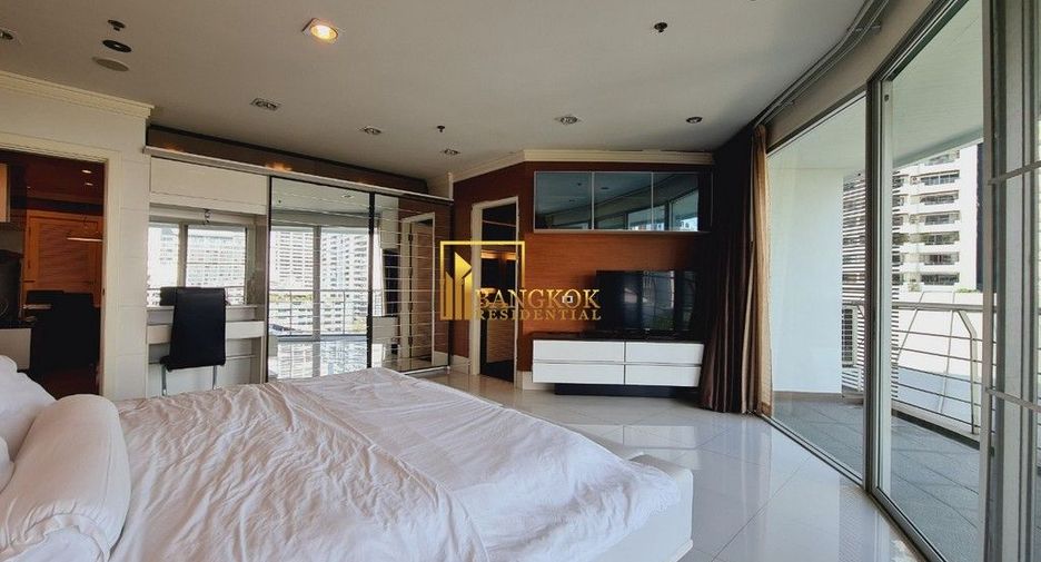 À louer 2 chambres condo à Watthana, Bangkok