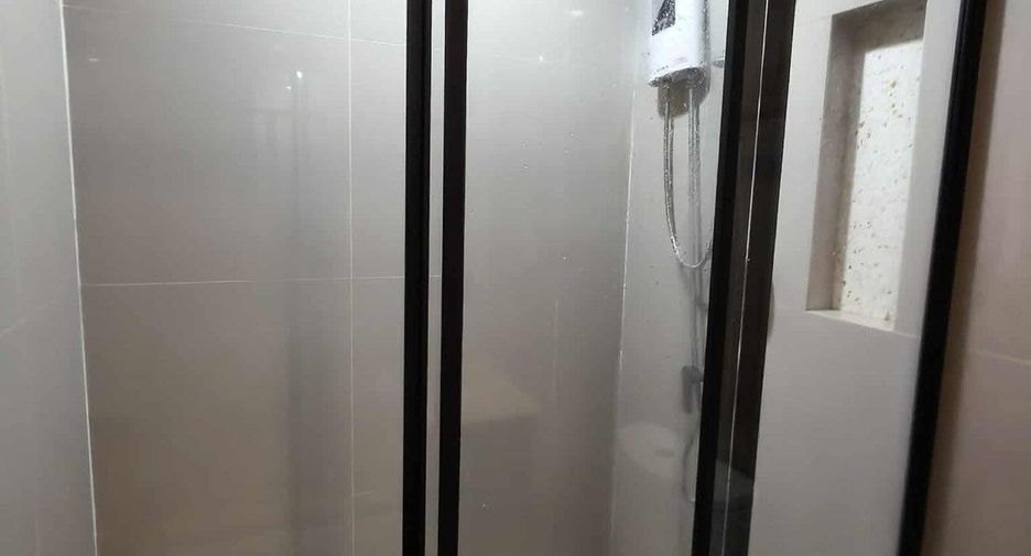Wohnung zur Miete mit 1 Zimmer in Huai Khwang, Bangkok