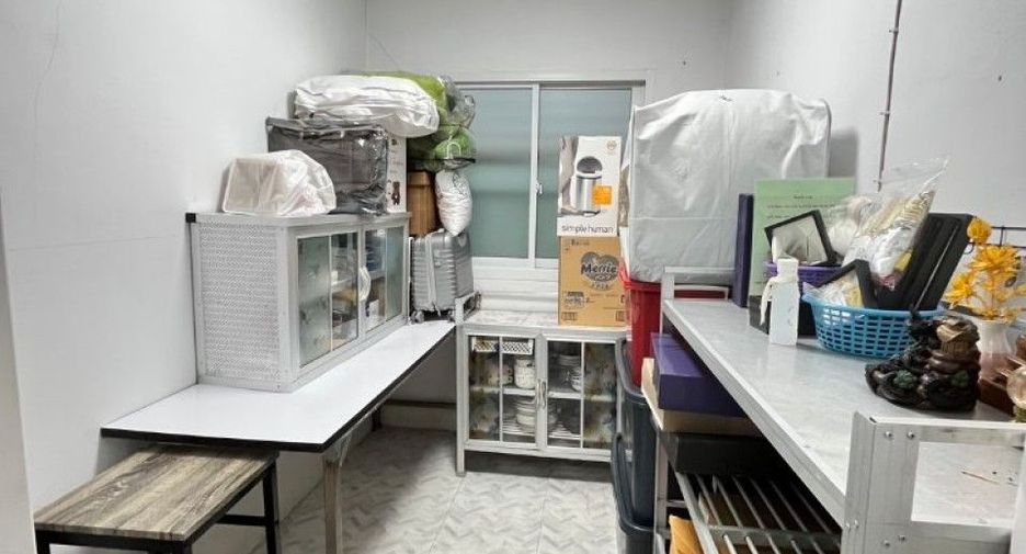 For sale 3 bedrooms house in Khan Na Yao, Bangkok