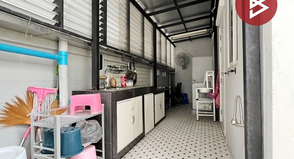 For sale 3 bedrooms house in Khan Na Yao, Bangkok