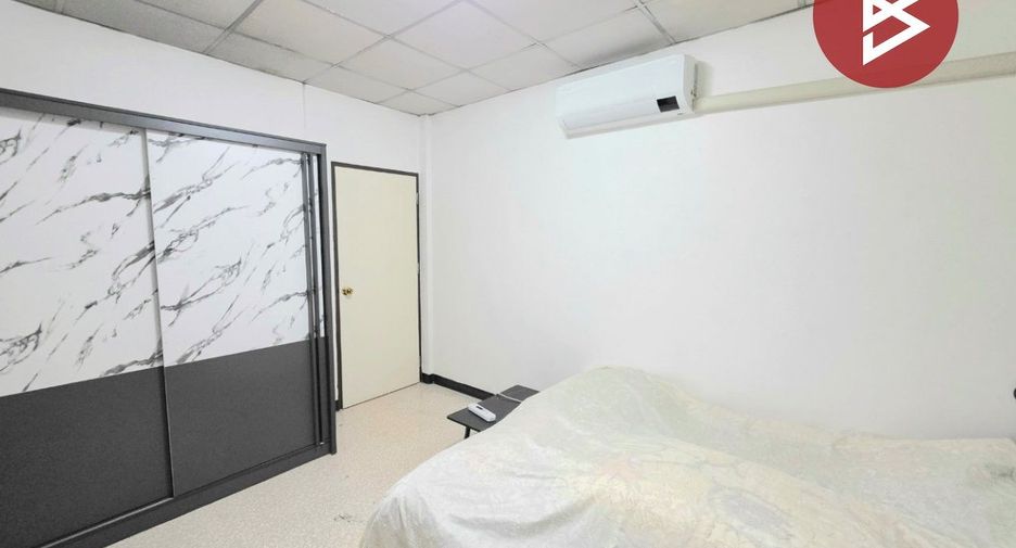 For sale 2 bedrooms townhouse in Mueang Chon Buri, Chonburi