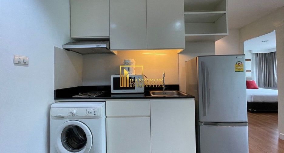 For rent 2 bedrooms apartment in Khlong Toei, Bangkok