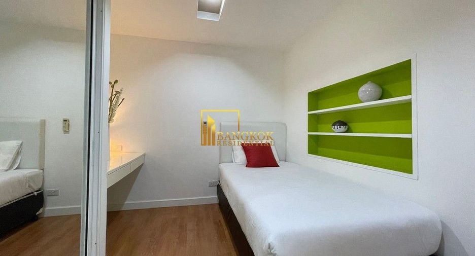 For rent 2 bedrooms apartment in Khlong Toei, Bangkok