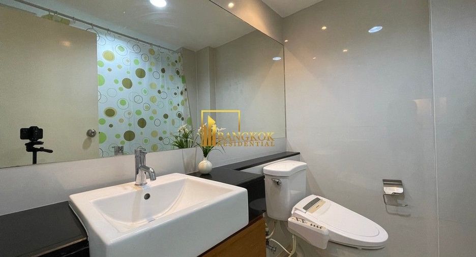 For rent 2 bedrooms apartment in Khlong Toei, Bangkok