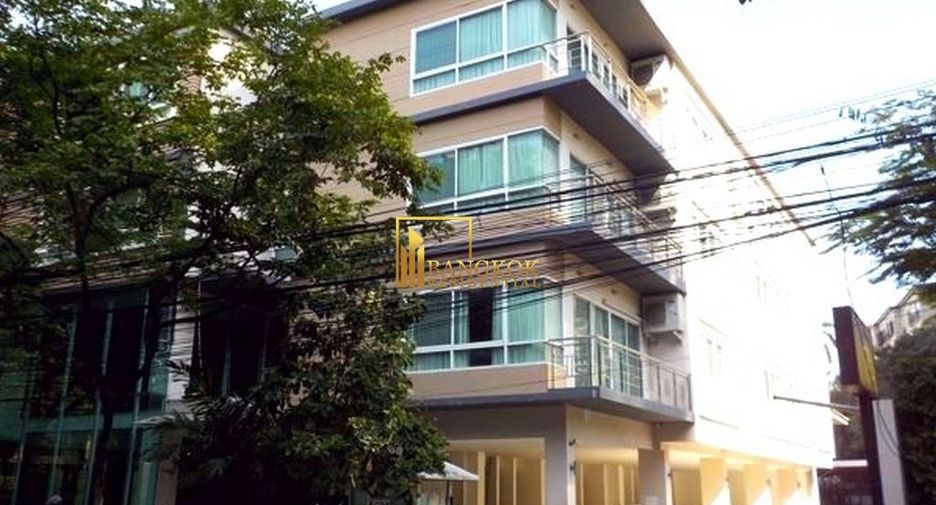 For rent 2 bedrooms apartment in Khlong Toei, Bangkok