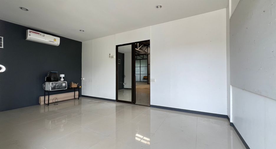 出租 仓库 在 San Sai, Chiang Mai