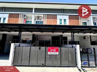 Casa adosada en venta de 4 habitaciones en Mueang Chon Buri, Chonburi