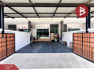 Casa adosada en venta de 4 habitaciones en Mueang Chon Buri, Chonburi