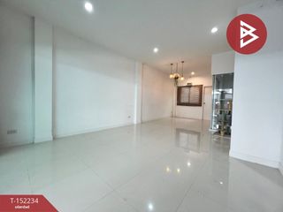 Casa adosada en venta de 4 habitaciones en Mueang Chon Buri, Chonburi