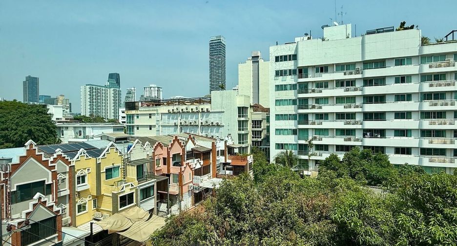Condo en venta de 3 habitaciones en Watthana, Bangkok
