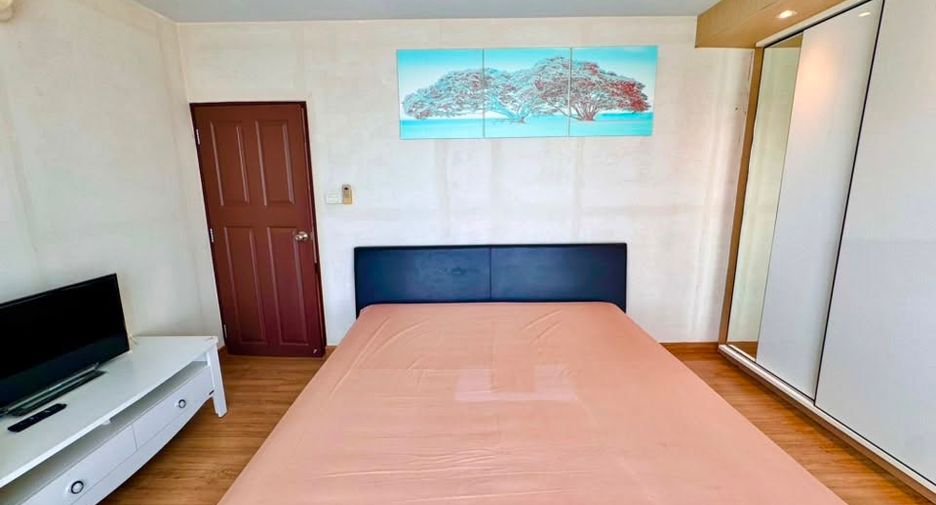 For rent 2 bedrooms condo in Si Racha, Chonburi