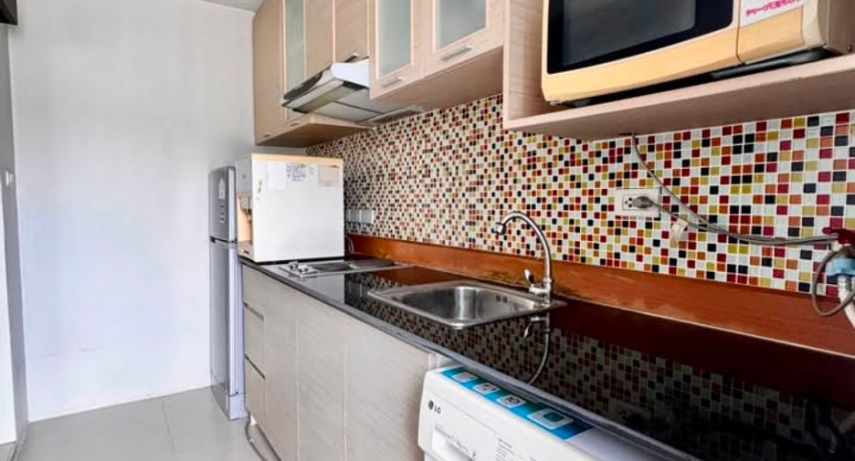 For rent 2 bedrooms condo in Si Racha, Chonburi