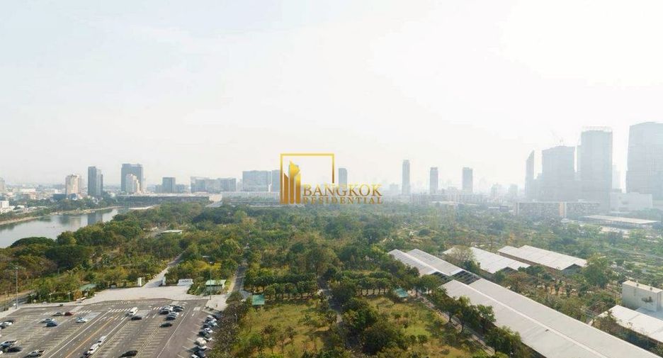 For rent 2 bedrooms condo in Khlong Toei, Bangkok
