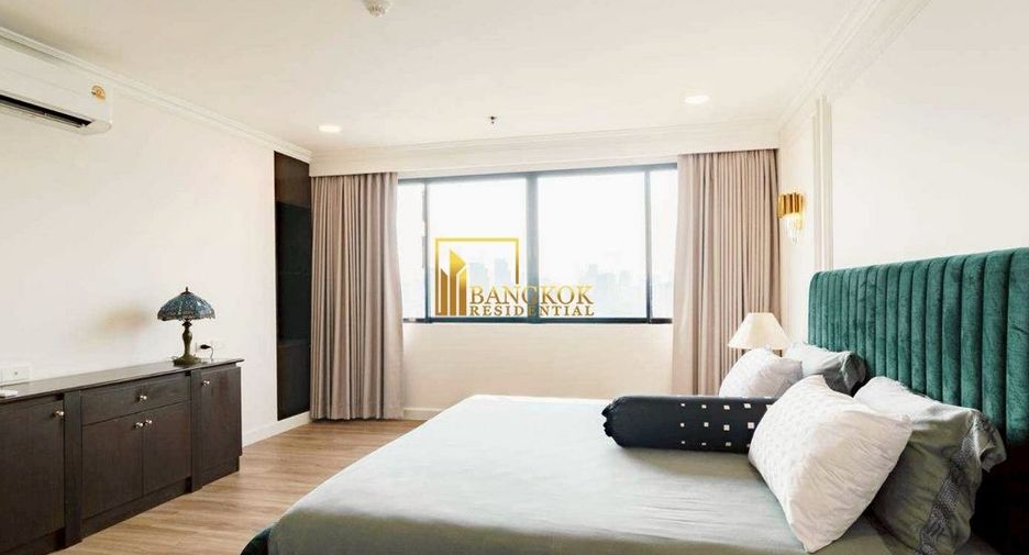 For rent 2 bedrooms condo in Khlong Toei, Bangkok