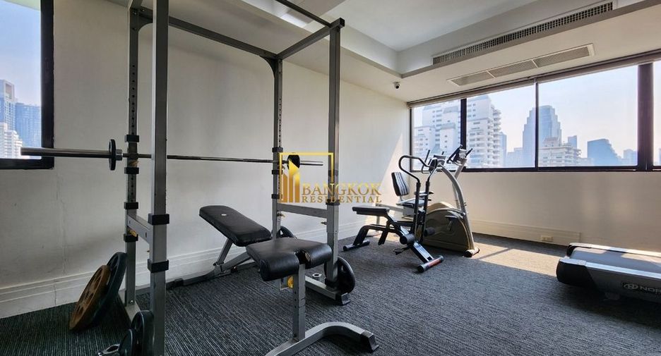 For rent 2 bedrooms condo in Khlong Toei, Bangkok