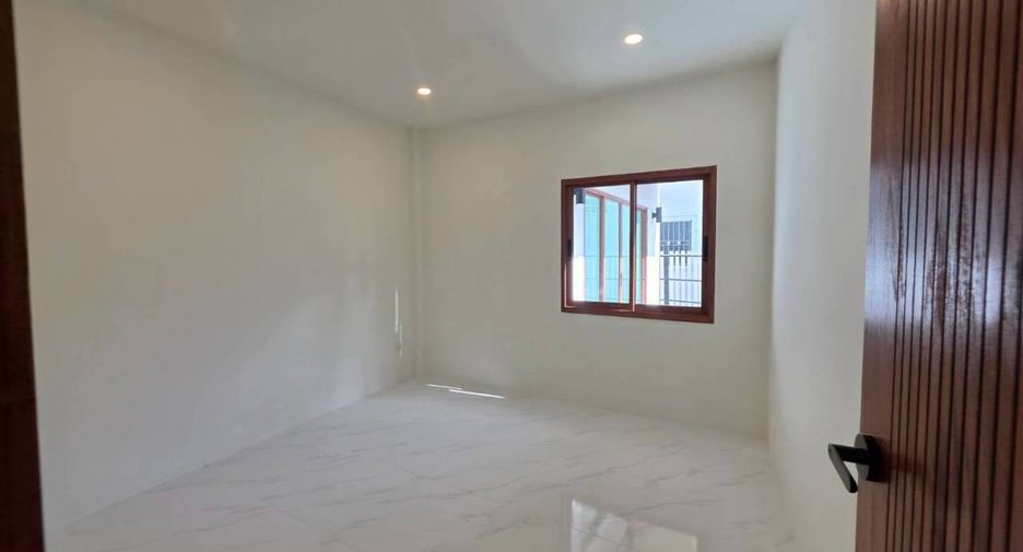 Casa adosada en venta de 3 habitaciones en Mueang Phuket, Phuket