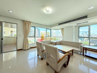 For rent 3 bedrooms condo in Khlong Toei, Bangkok