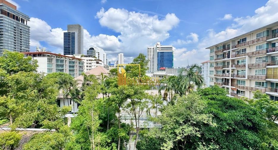 For rent 3 bedrooms apartment in Watthana, Bangkok