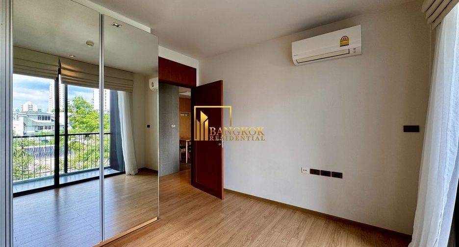 For rent 3 bedrooms apartment in Watthana, Bangkok